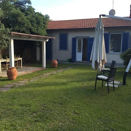 Il Giardino Segreto Dei Marmi Holiday home *